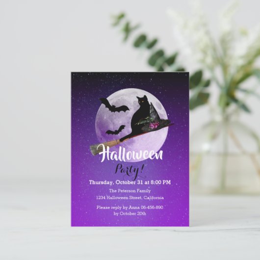 Halloween Black Cat op Broom Full Moon Party Uitnodiging Briefkaart (Staand voorkant)