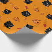 Halloween Black Cats and Pumpkins Pattern Cadeaupapier (Hoek)