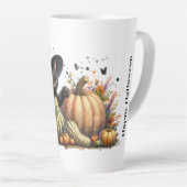 Halloween Black Witch's Kitten met pompoenen kaleb Latte Mok (Rechterhoek)