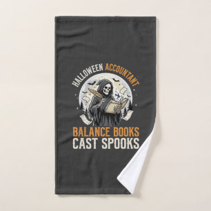 Halloween-boekhouder na donker handdoek