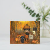 Halloween Briefkaart met kleine jongen en pompoene (Staand voorkant)