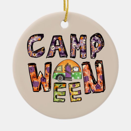 Halloween Camping | Word Pun Keramisch Ornament (Voorkant)