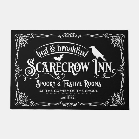 Halloween Carecrow Inn Bed and Breakfast Raven aan Deurmat (Voorkant)