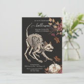Halloween Cat Floral Dark & Moody Invitation Kaart (Staand voorkant)