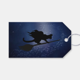 Halloween Cat in a Broom in a Night Sky Cft Label Cadeaulabel