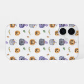 Halloween Cats and Pumpkins Pattern iPhone 16 Hoesje (Achterkant horizontaal)