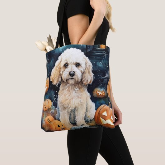 Halloween Cockapoo met pomkins Scary Tote Bag (Dichtbij)