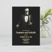 Halloween Cocktails en Kostuums Invite Feestdagenkaart (Staand voorkant)