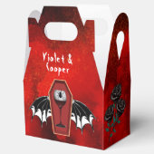 Halloween Coffin en Bat Wings Red Black Wedding Bedankdoosjes (Geopend)