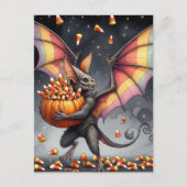 Halloween Creature With Candy Briefkaart (Voorkant)