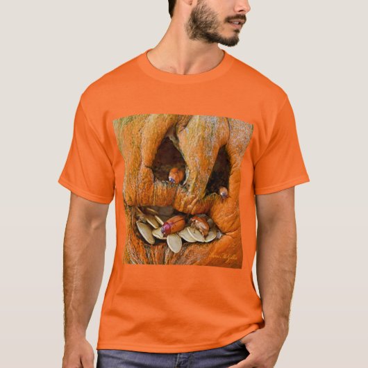 Halloween Creepy Pumpkin Bugs T-shirt (Voorkant)