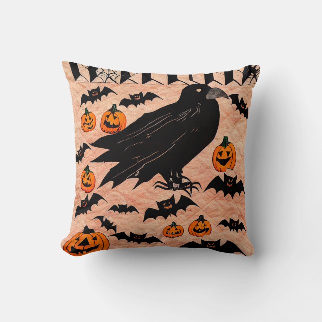Halloween Crow Pumpkins and Bats by kedoki Kussen (Voorkant)