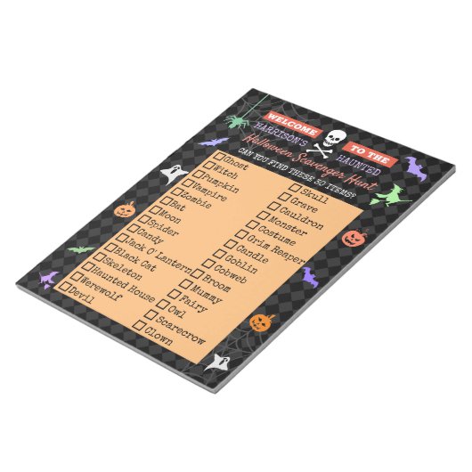 Halloween Cute Kinder Scavenger Hunt List Notitieblok (Schuin)