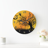 Halloween Design met vleermuizen, bomen en pompoen Grote Klok (Huis)