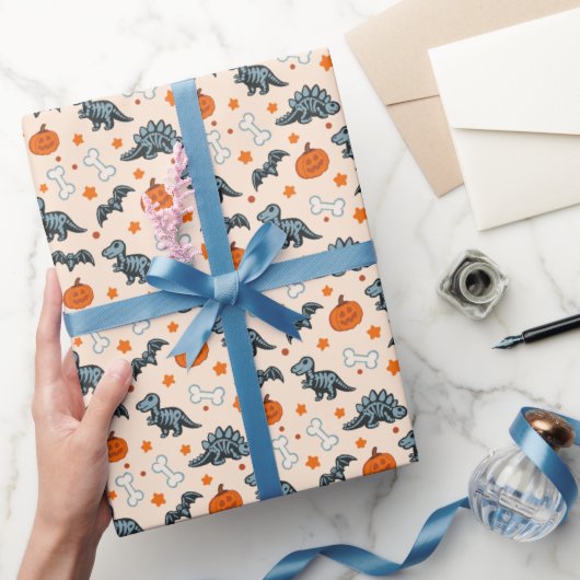 Halloween Dinosaurus Skeletten Pompoen & Vleermuiz Cadeaupapier (Geschenken)