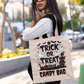 Halloween display met geesten, pompoenen tote bag