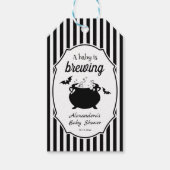 Halloween Een Baby Brouwt Baby Shower Favoriet Cadeaulabel (Voorkant)