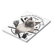 Halloween Elegance: De vliegende Siamese kat Notitieblok (Linkerzijde)
