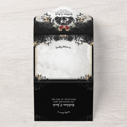Halloween Elegant Black Roos Wedding Skeletons All In One Uitnodiging (Buitenkant)