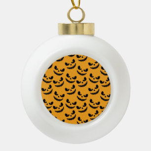 Halloween: enge gezichten, stijl. keramische bal ornament