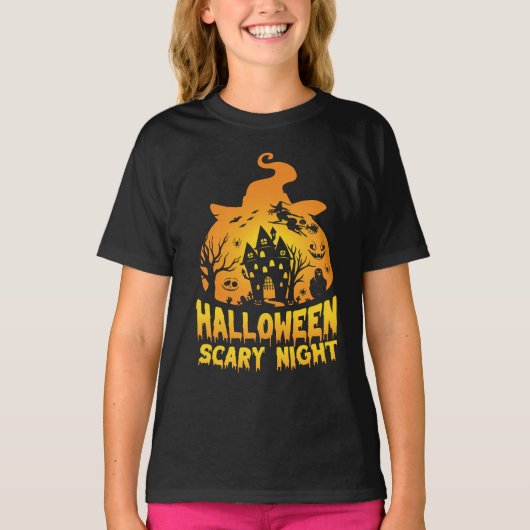 Halloween enge nacht achtervolgd huis ontwerp t-shirt (Voorkant)