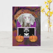 Halloween - enkel een Griezelige Lil - Weimaraner Kaart (Gele Bloem)