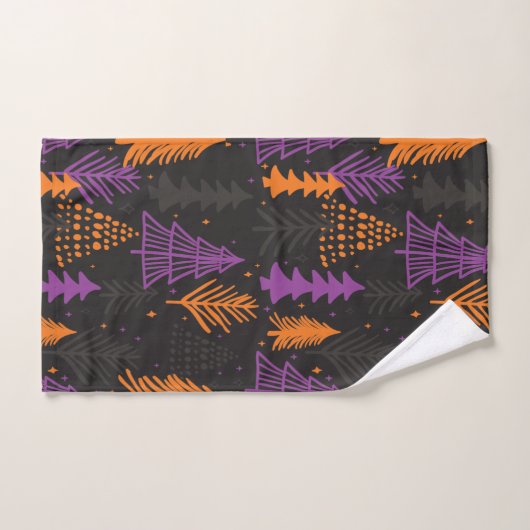 Halloween Evergreen Trees Pattern Black Sinaasappe Bad Handdoek (Handdoek)