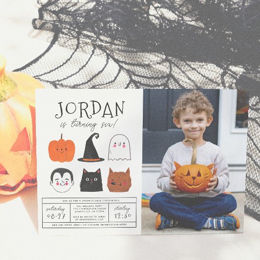 Halloween Friends Cute Modern Boy Birthday Foto Kaart