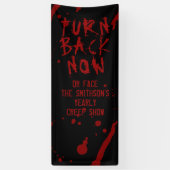 Halloween Ga Terug Nu Gepersonaliseerde Bloedspatt Spandoek (Verticaal)