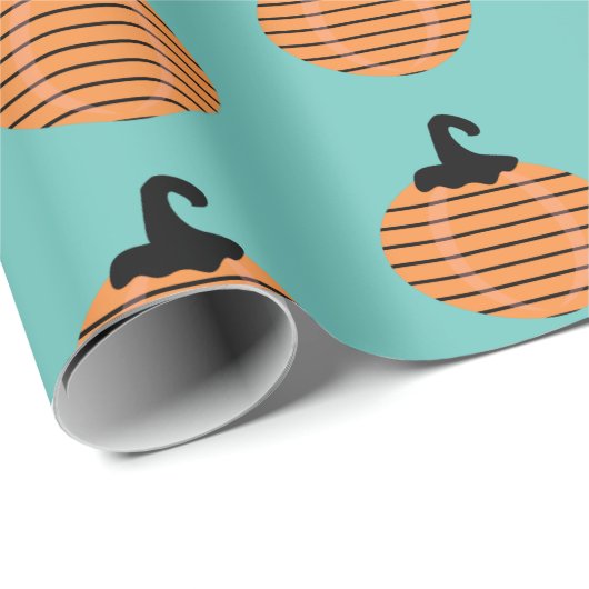 Halloween Geometric Pumpkin Stripes Pattern Cadeaupapier (Rol Hoek)