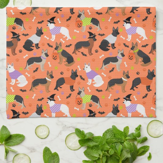 Halloween German Shepherd Theedoek (Gevouwen)