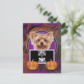 Halloween - Gewoon een Lil Spooky - Yorkie Briefkaart (Staand voorkant)
