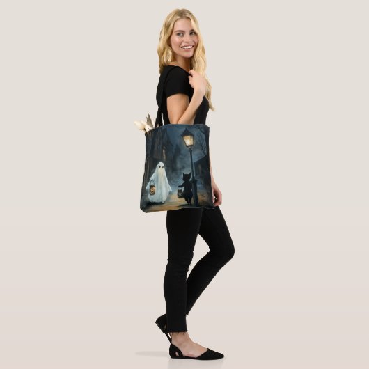 Halloween Ghost & Cat Ontmoeting Tote Bag (Op model)