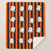 Halloween Ghosts on Black and Orange Stripes  Sherpa Deken (Voorkant)