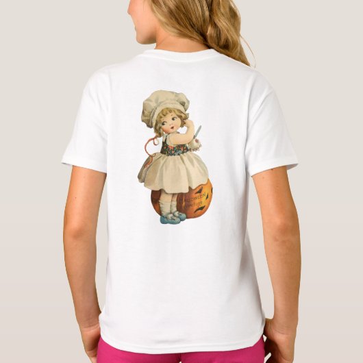 Halloween Girl Carving Apple T-shirt (Achterkant)