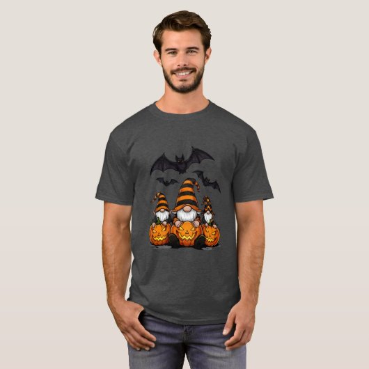 Halloween Gnome Basic Dark T-Shirt (Voorkant volledig)