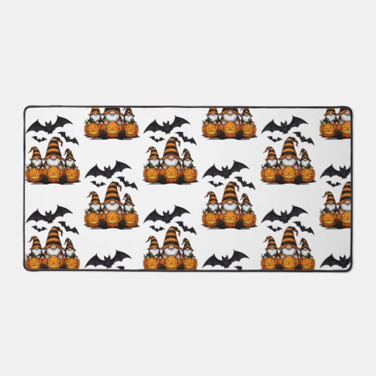 Halloween Gnome Desk Mat (Voorkant)