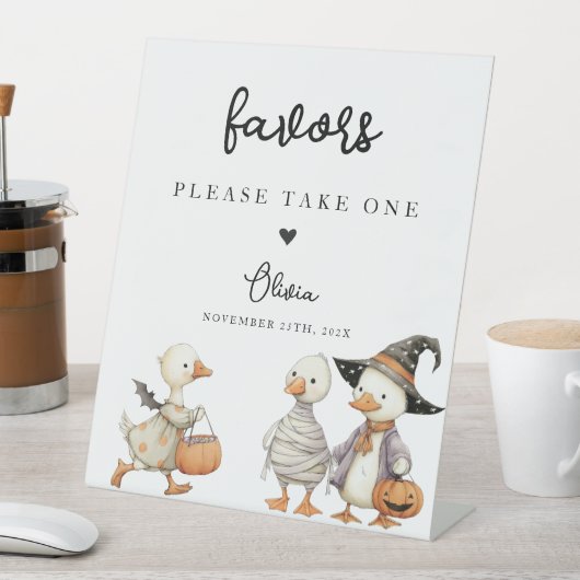 Halloween Goose Favors Sign personalized Reclamebord Met Voetstuk (Insitu)