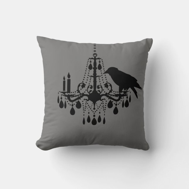 Halloween Gray Chandelier & Raven Pillow Kussen (Voorkant)