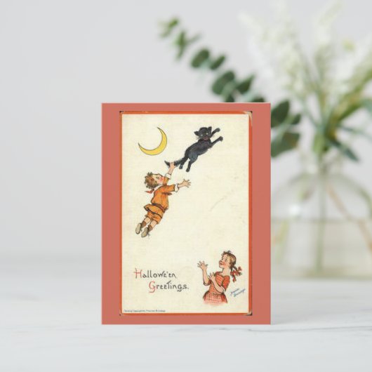 Halloween Greetings Boy Black Cat Tail  Briefkaart (Staand voorkant)