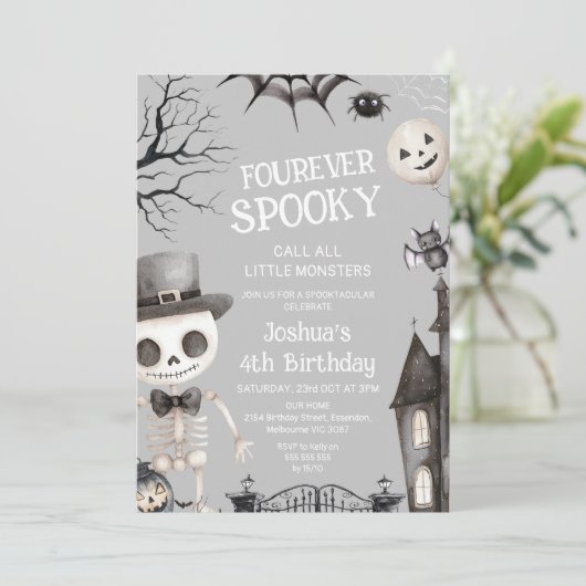 Halloween Grey Boys Fourever Spooky 4th Birthday Kaart (Staand voorkant)