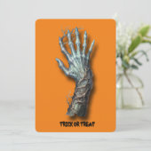 Halloween Griezelige Enge Zombie Hand Uitnodiging  (Staand voorkant)