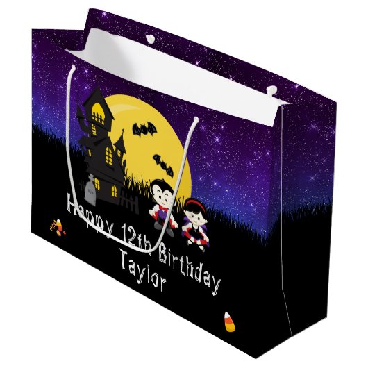 Halloween Happy Birthday Vampires Dark Paars Groot Cadeauzakje (Voorkant Gekanteld)