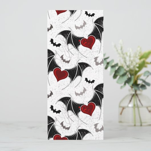 Halloween hart met zwarte vleermuisvleugels kaart (Staand voorkant)