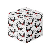 Halloween hart met zwarte vleermuisvleugels kubus (Voorkant hoekig)