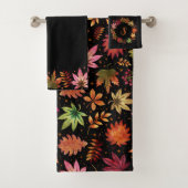 Halloween Harvest Herfst Autumn Leaves Monogram Bad Handdoek (Insitu)