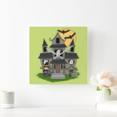 Halloween haunted house en kleine heks green vierkante klok (Huis)