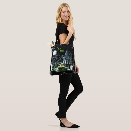 Halloween haunted mansion canvas tas, spoken tote bag (Op model)