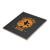 Halloween Heks Drive Stick Grafisch_1 Tegeltje (Zijkant)