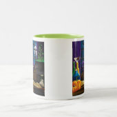 Halloween Heks Kat Paarse Magic Tweekleurige Koffiemok (Center)